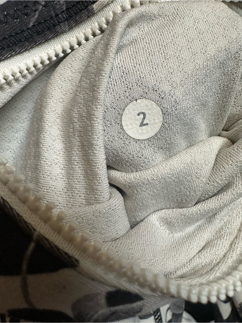 Lululemon Forme Jacket II *Textured
Brisk Bloom Black White Define Womens 2 - Picture 8 of 9